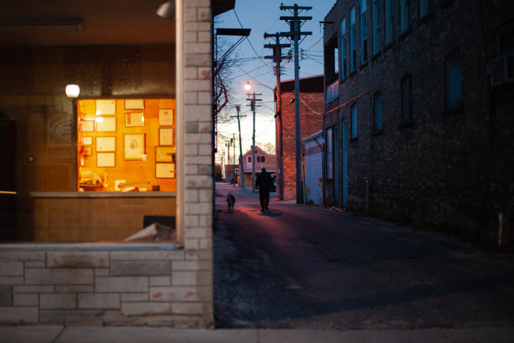 Alley near Steele St.; Algoma, WI 2010; © 2022 Jason Houge, All Rights Reserved; Algoma_021