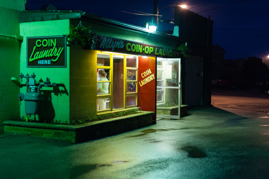 Allyn's coin laundry; Algoma, WI 2010; © 2022 Jason Houge, All Rights Reserved; Algoma_039