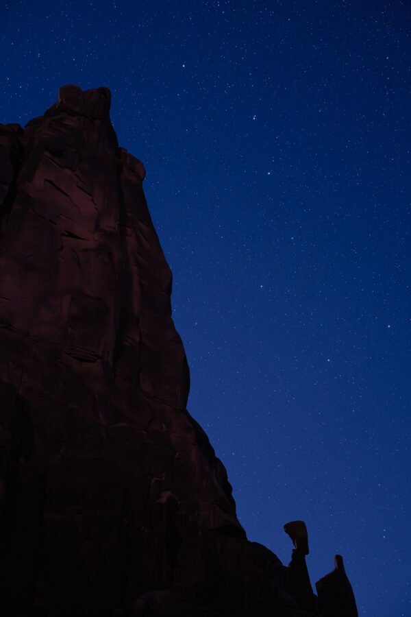 Nefertiti and the bear; Noctilucent Black; © 2023 Jason Houge, All Rights Reserved